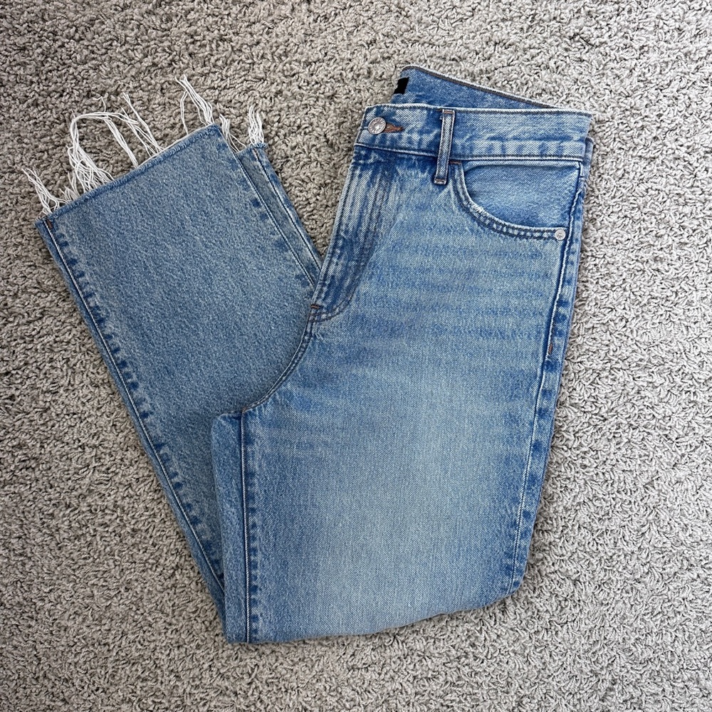 Express Super High Rise Mom Jean - Picture 3 of 4